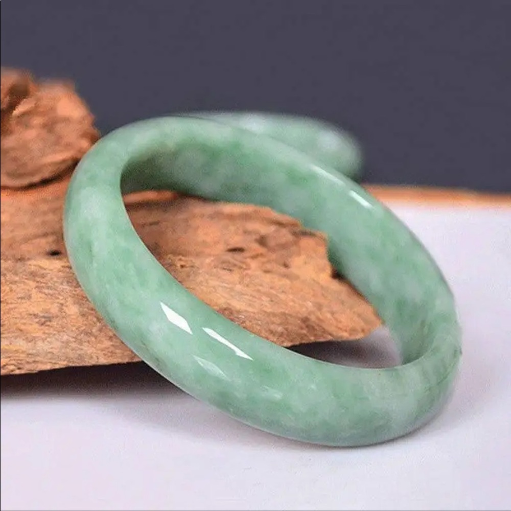 Grade A Natural China Jade Bangle. Hand-Carved Emerald Bangle bracelet
